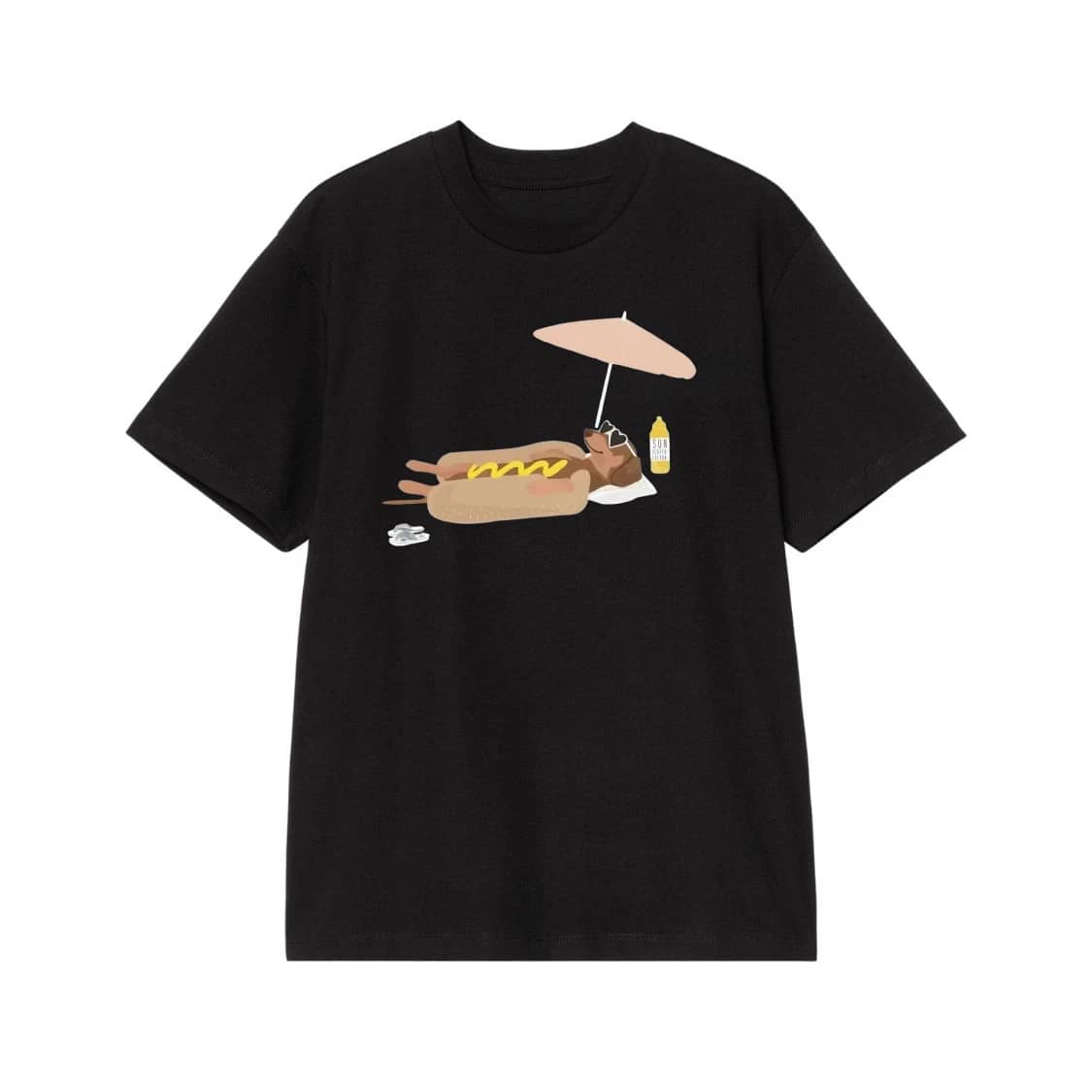Funny Dachshund Hot Dog Sunbathing On The Beach T-Shirt