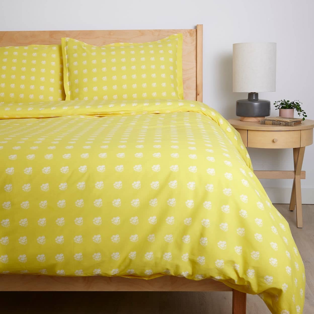 White Posies On Yellow Brushed Cotton Duvet Cover Set