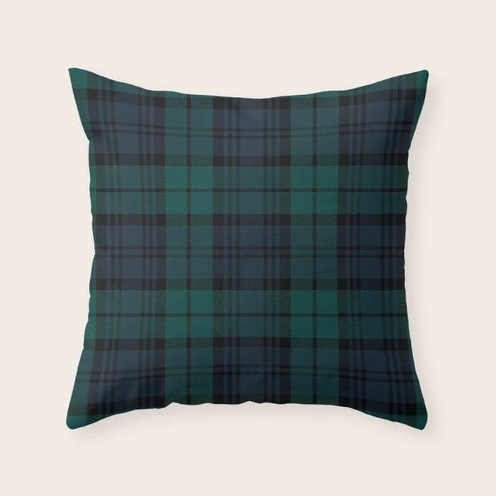 Love TartáN (2) - Black Watch Throw Pillow