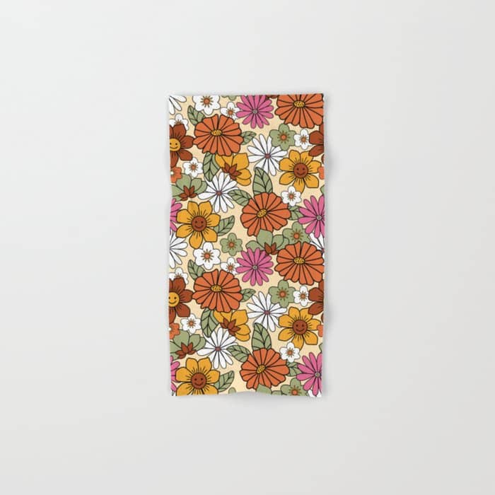 Retro 70s Boho Floral Pattern Bath Towel