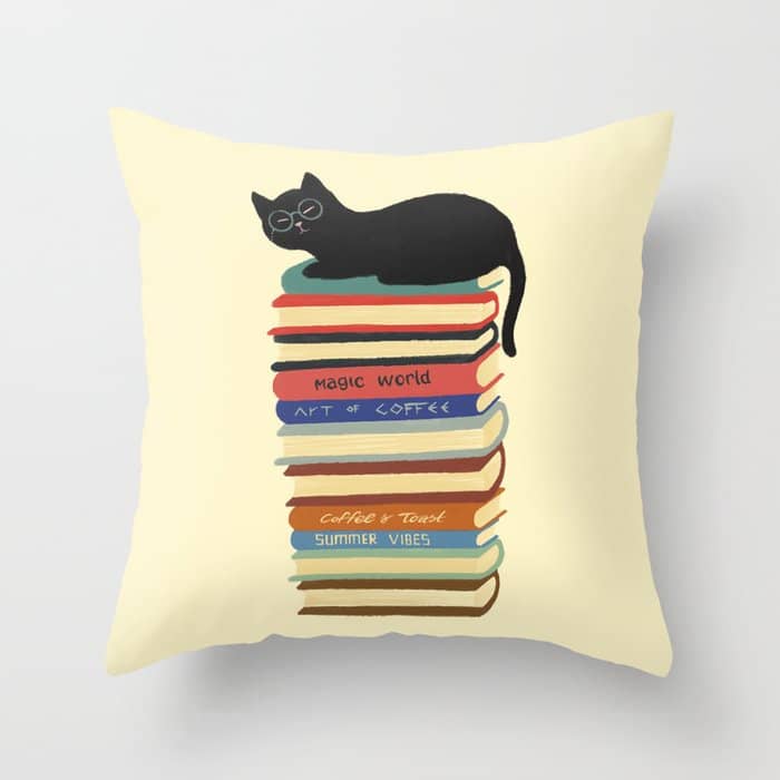 Hidden Cat 31 Reading Books  Throw Pillow