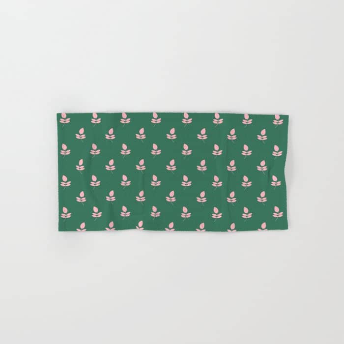 Retro Pink Leaf Pattern - Green Background Bath Towel