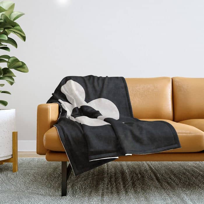 La Fleur | 06 - Retro Floral Print Black And White Flower Throw Blanket