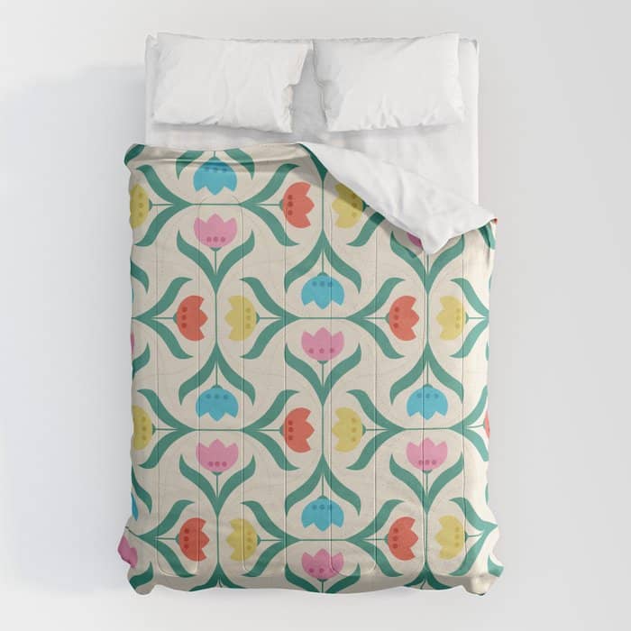 Vintage Tulips Patchwork Pattern Comforter