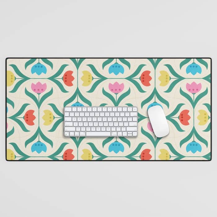 Vintage Tulips Patchwork Pattern Desk Mat