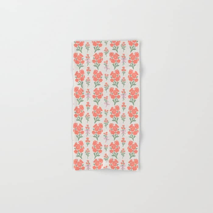 Preppy Grandmillennial Cute Red Flowers Bath Towel
