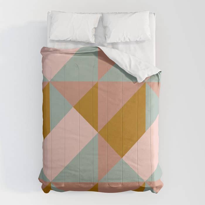 Retro Geometric Triangles In Earthy Pastels Comforter