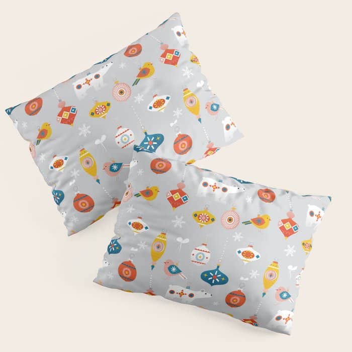 Christmas Vintage Decorations With Bear And Bird Pillow Sham