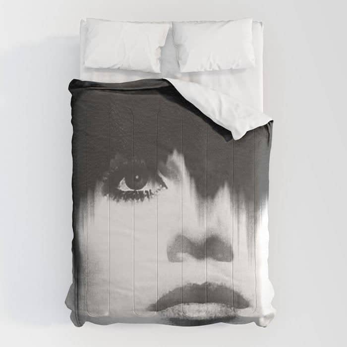 Women (Portrait) Black And White Comforter