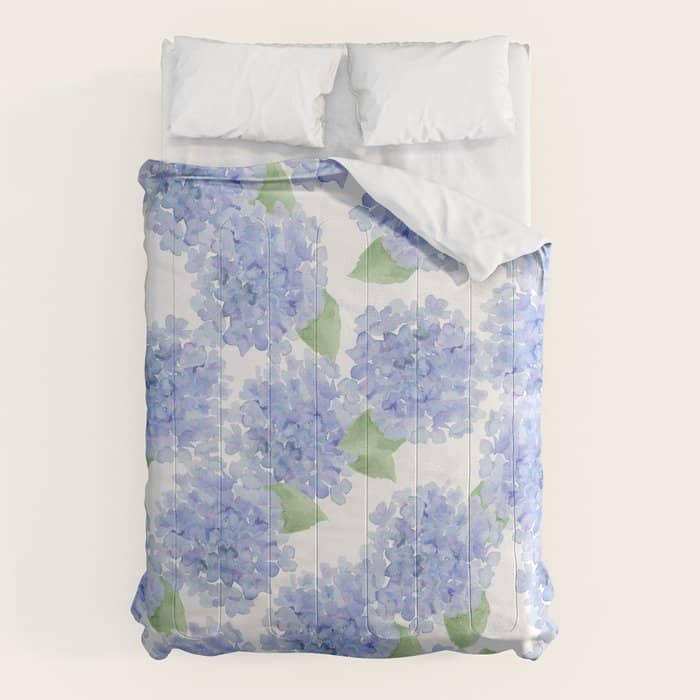 Elegant Lavender Lilac Watercolor Hydrangea Floral Comforter