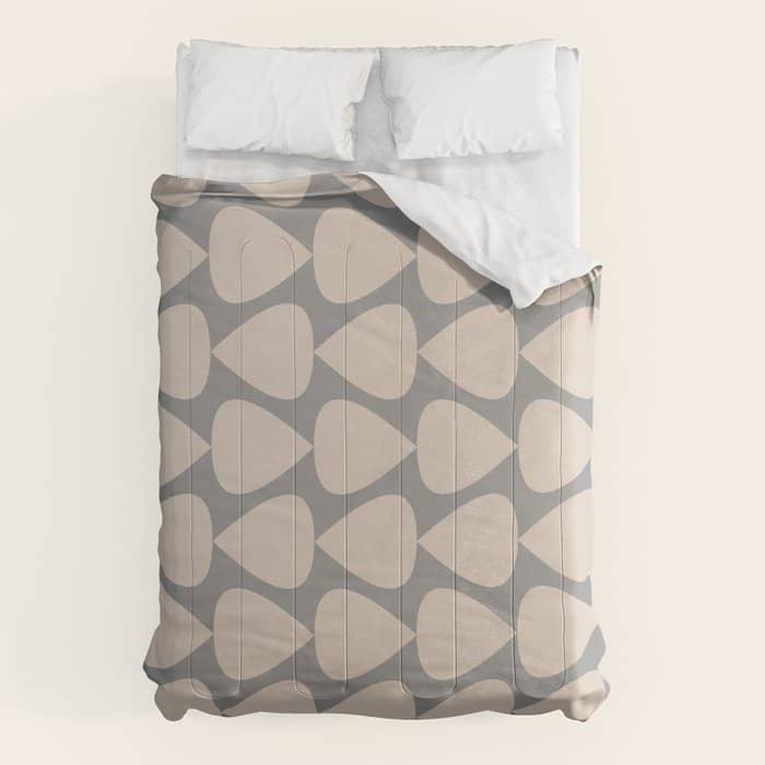 Plectrum Pattern In Putty And Gray Comforter