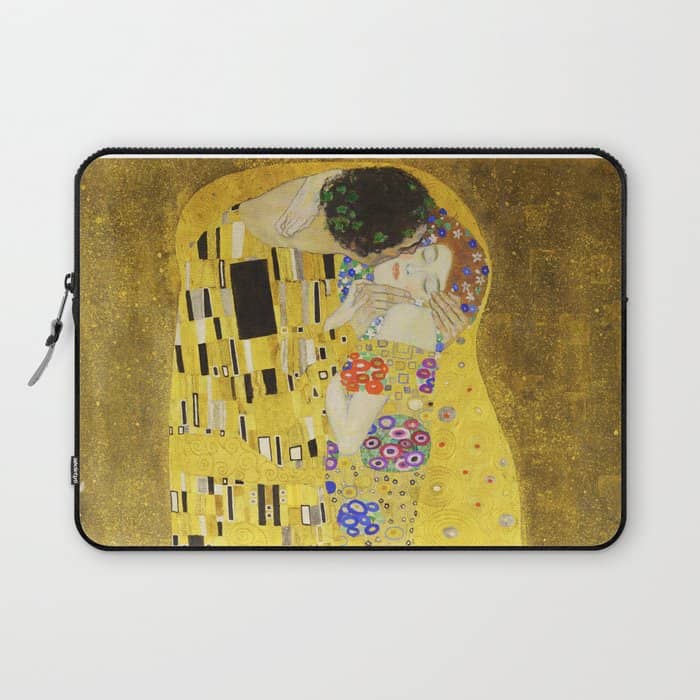 The Kiss - Gustav Klimt, 1907 Laptop Sleeve