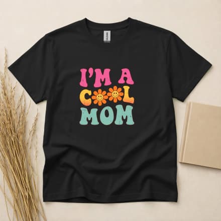 I'M A Cool Mom Retro Flower T-Shirt