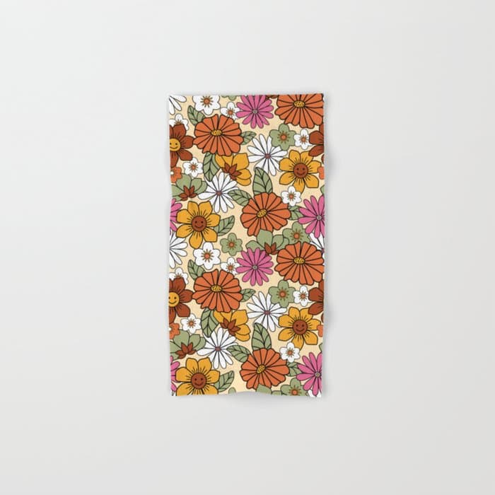 Retro 70s Boho Floral Pattern Bath Towel