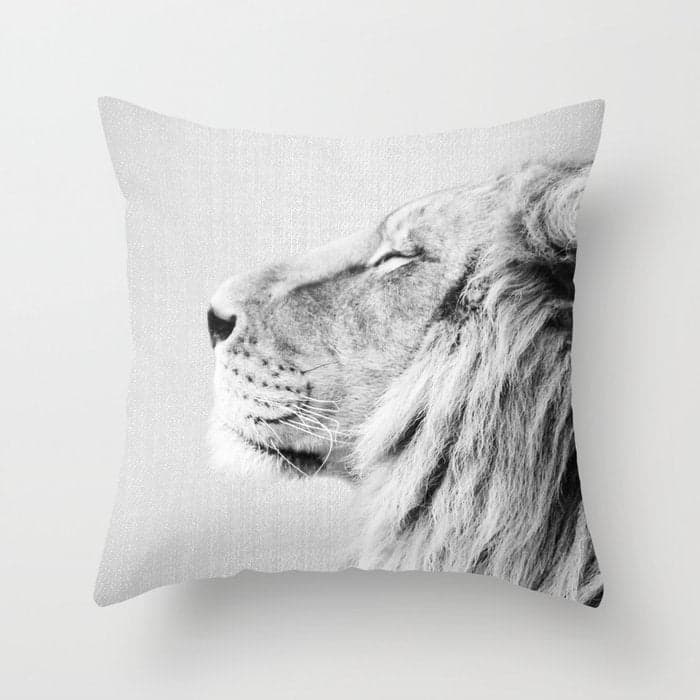 Lion Portrait - Black & White Throw Pillow