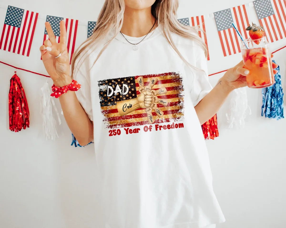 Custom Dad & Kids Fist Bump 250 Years of Freedom T-Shirt – Personalized Family Names Patriotic USA Independence Day Gift